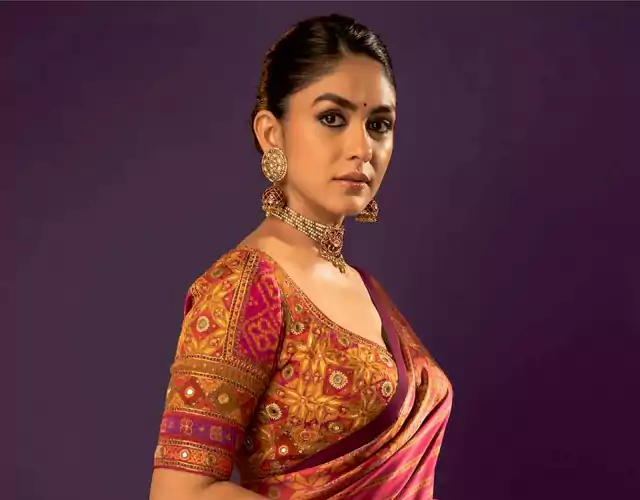 Actress Mrunal Thakur New Stills